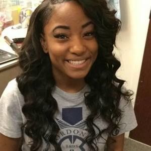 Meet your Posher, Kendra